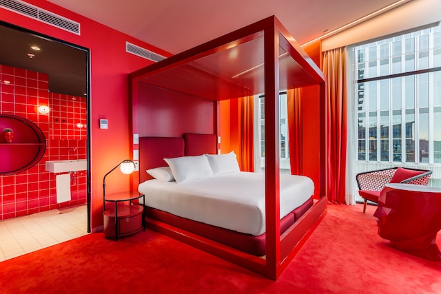 ルーム メイト ブルーノ、ロッテルダム