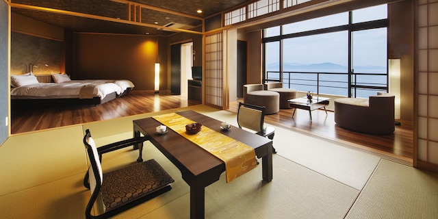 和歌浦温泉 萬波