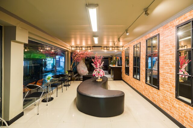 ザ コーナー ラチャダ