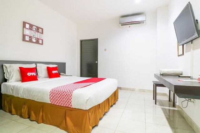 OYO 1666 グランド プジャワン ホテル ニア クタ ビーチ