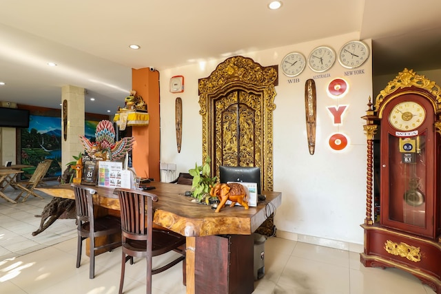 OYO 1666 グランド プジャワン ホテル ニア クタ ビーチ