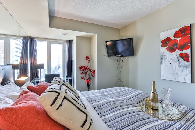 エグゼクティブ ハイ ライズ スイート