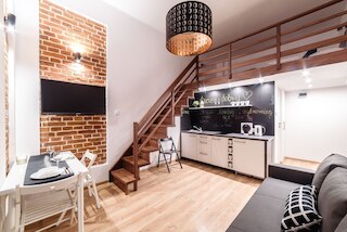 2 ナイツ アパートメンツ