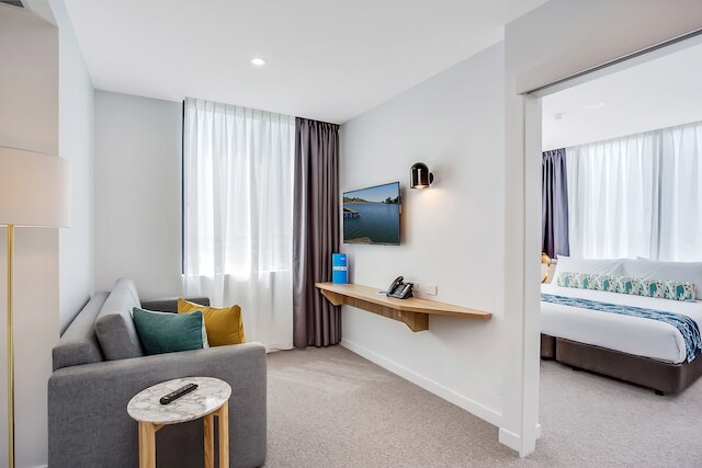 マントラ アット シャークス