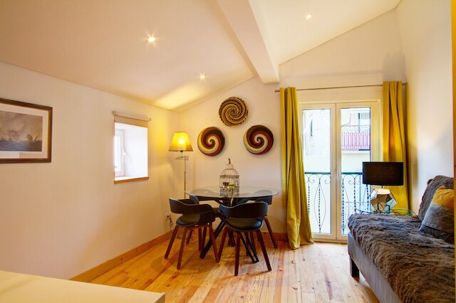 新しいスタジオ アパートメント、テージョ川を望む素晴らしい眺め