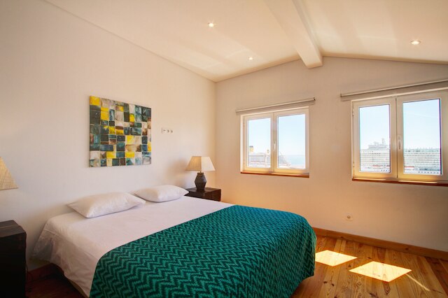 新しいスタジオ アパートメント、テージョ川を望む素晴らしい眺め