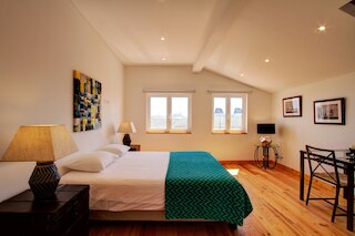 新しいスタジオ アパートメント、テージョ川を望む素晴らしい眺め