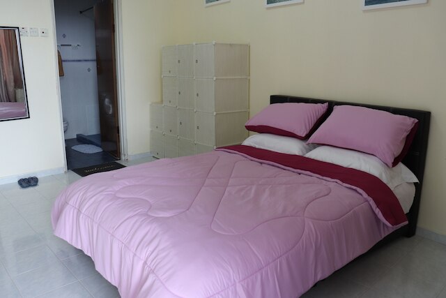 ラジェンダ コンドミニアム