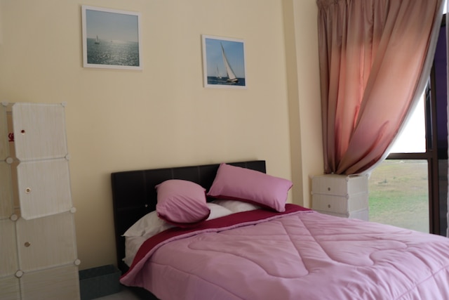 ラジェンダ コンドミニアム