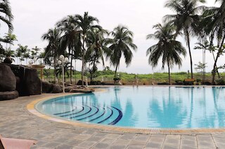 ラジェンダ コンドミニアム