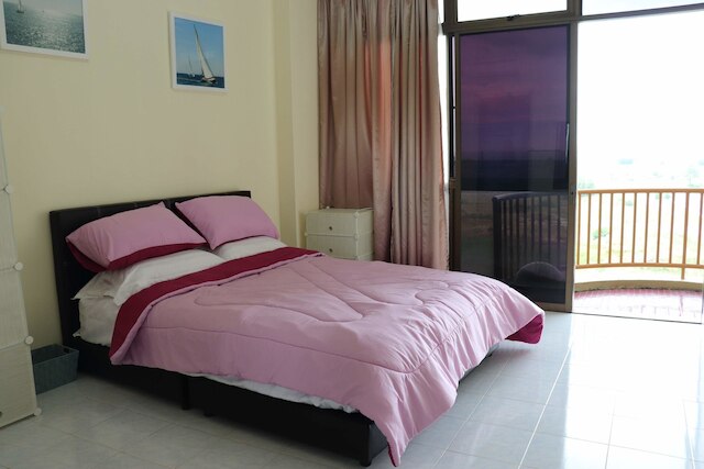 ラジェンダ コンドミニアム