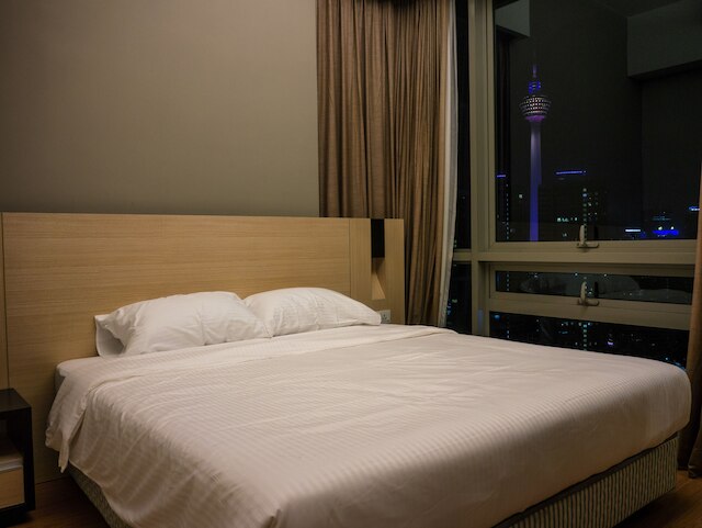 ウォーレス P ステイケーション