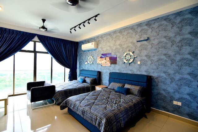 パラジオ セイリング シームド ホリデイ ホームステイ