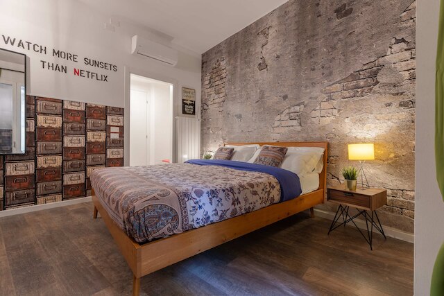 コード ルームズ