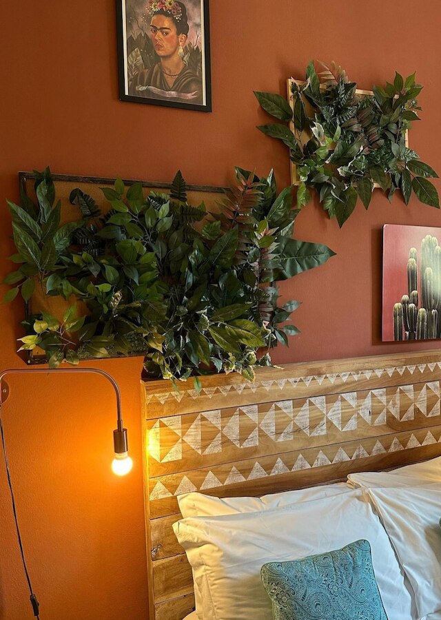 コード ルームズ