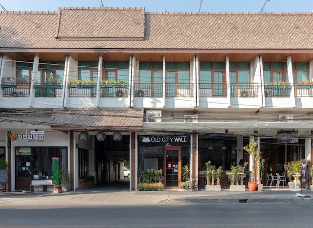 ザ オールド シティ ウォール  イン
