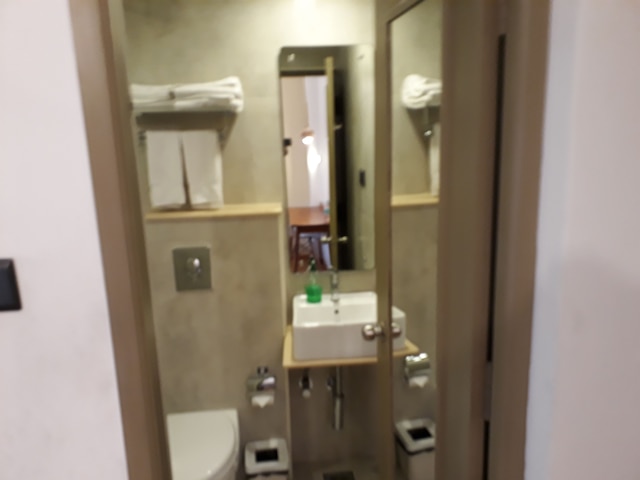 ホテル ビービズ ギンディ