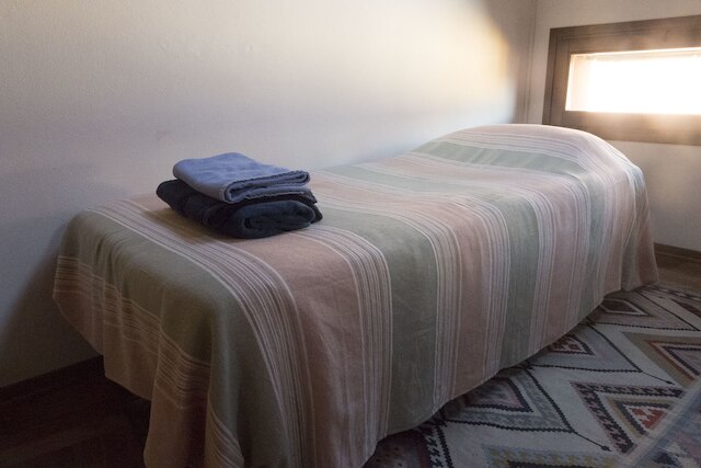 2 階にある広く快適なアパートメント