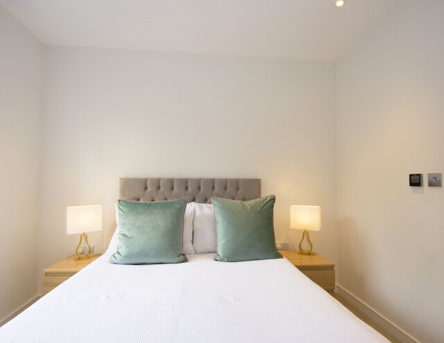 グランド アパートメンツ キュー ガーデンズ