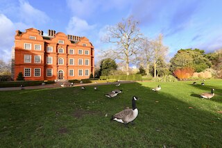 グランド アパートメンツ キュー ガーデンズ