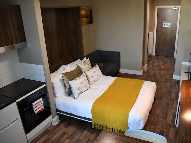 ペンブローク ステュディオス