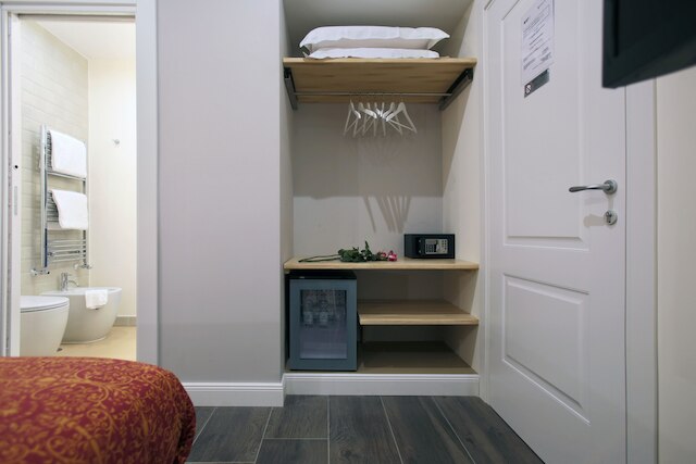 トレビ コンテンポラリー スイート