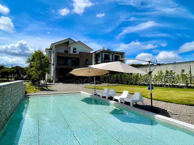 アノン ホワイト ハウス