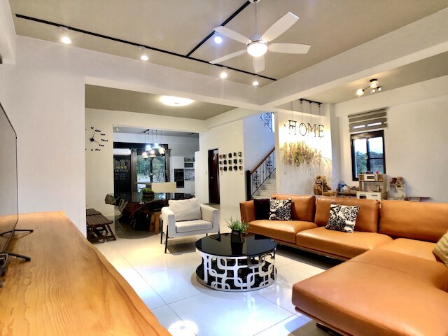 アノン ホワイト ハウス