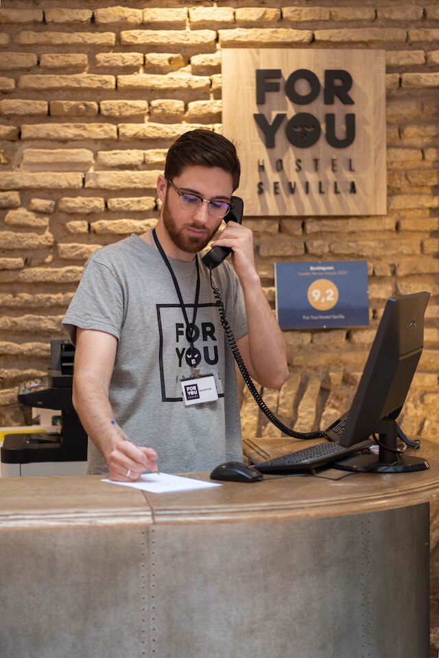 U-センス フォー ユー ホステル セビリア