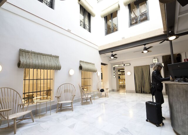 U-センス フォー ユー ホステル セビリア