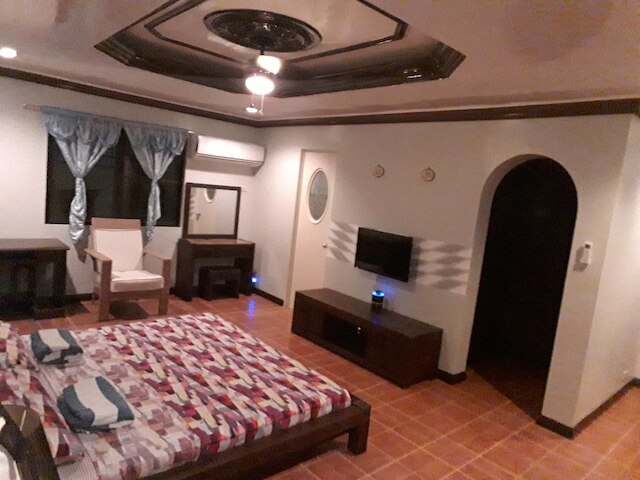 キム ベアトリス コンパウンド