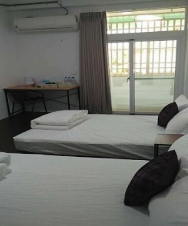 タイトンツーリスト イン