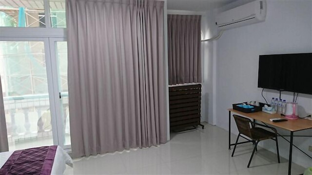 タイトンツーリスト イン