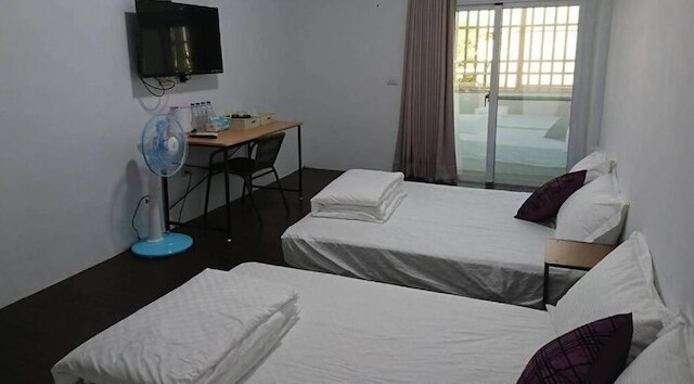 タイトンツーリスト イン