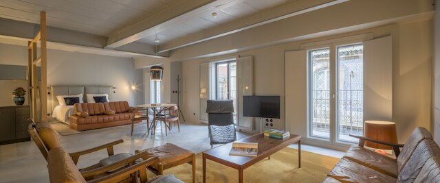 ロー カルチャー アーツ & ロフト バイロ アルト