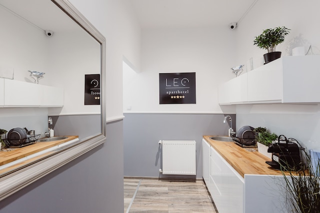 レオ アパートメンツ メイン スクエア