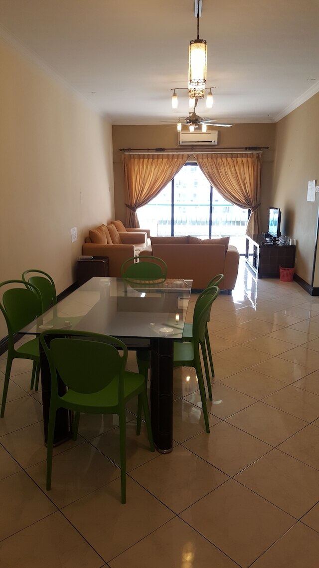 アイデアル ホリデイ アパートメント マリーナ コート