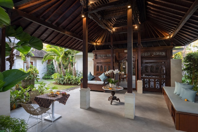 タパ テピ カリ Canggu バイ プラマナ