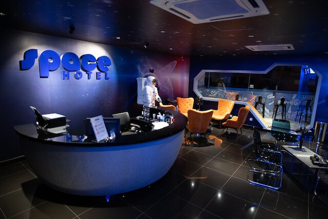 スペース ホテル