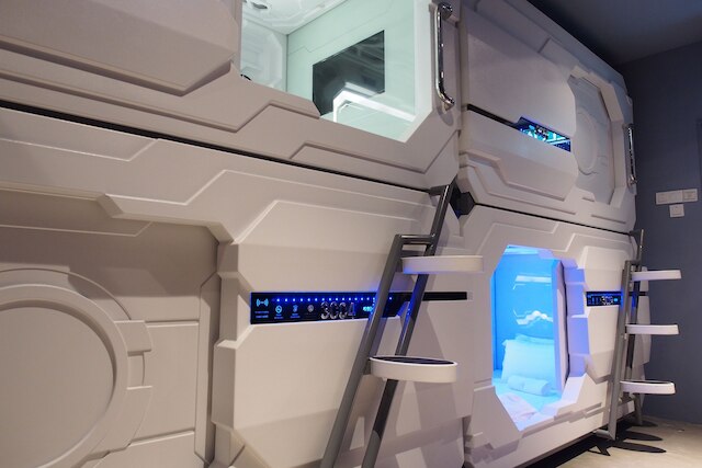 スペース ホテル