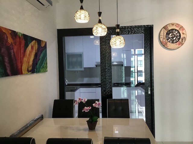 JB ステイケーション ネクスト トゥ パラダイム モール JB