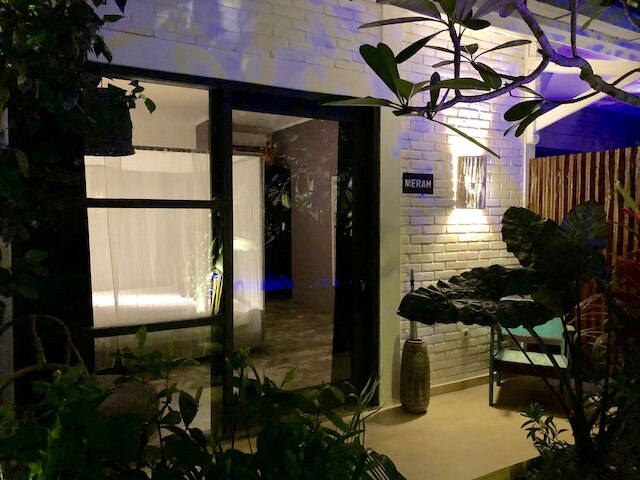 ヴィラ ハリ インダ