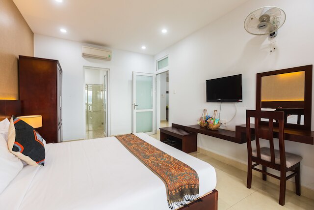 ネイビー ホテル ダナン