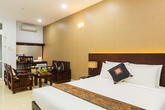 ネイビー ホテル ダナン