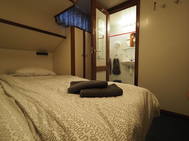 ホテルスシップ サラ