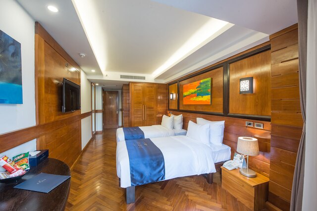 ハイベイ ホテル