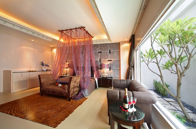 ヤング モーテル