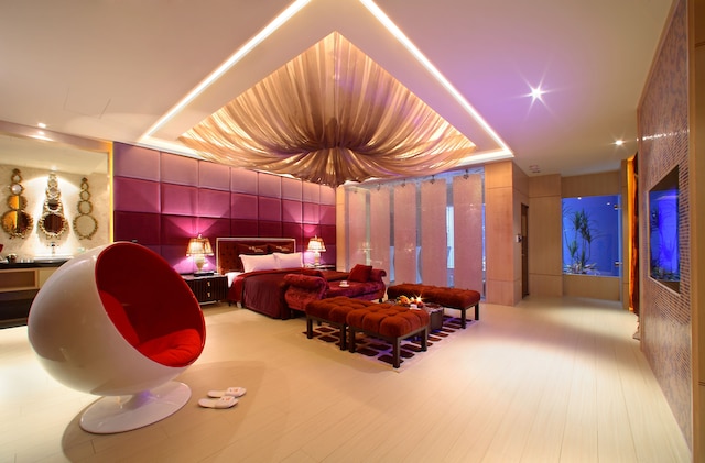 ヤング モーテル