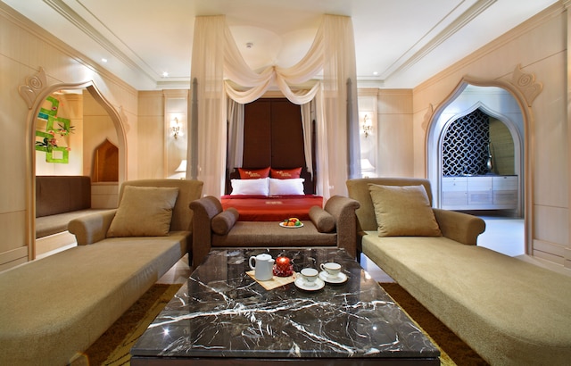 ヤング モーテル