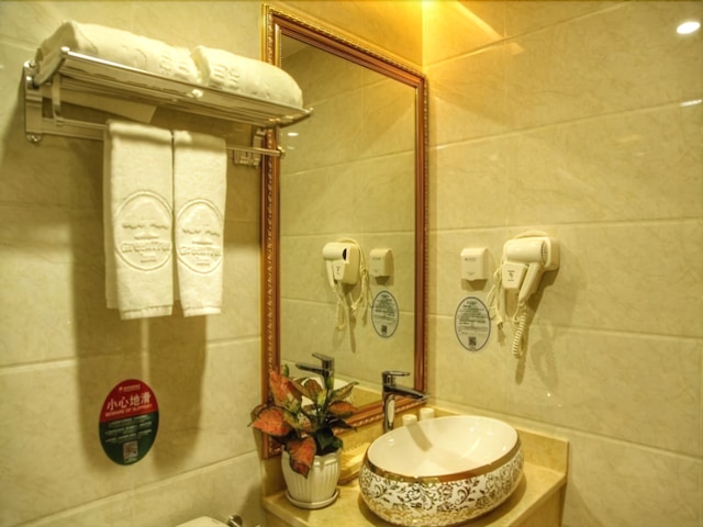 グリーンツリー イン 珠海 ライト レール パール ステーション エクスプレス ホテル